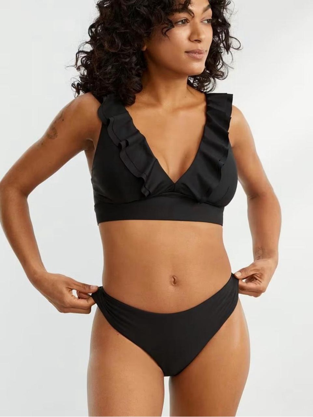 Ruffle wire free bikini top